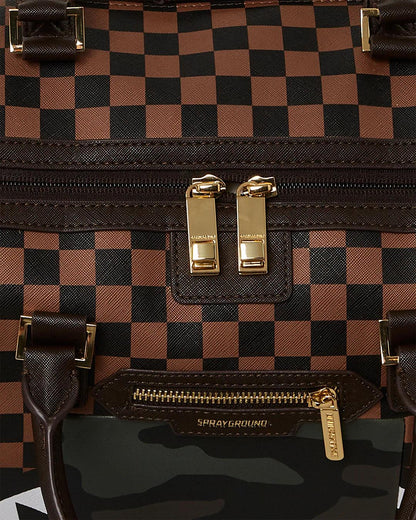 EXTERIOR GOLD ZIP POCKET SHARKS IN PARIS DUFFLE | Sprayground Premium
