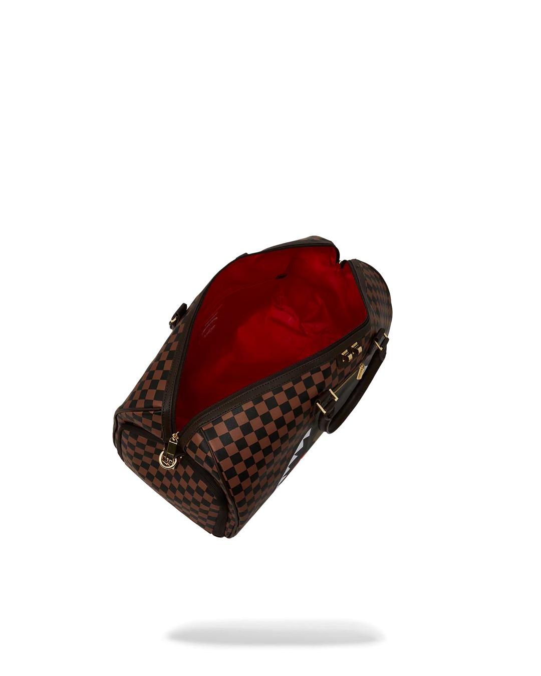 EXTERIOR GOLD ZIP POCKET SHARKS IN PARIS DUFFLE | Sprayground Premium