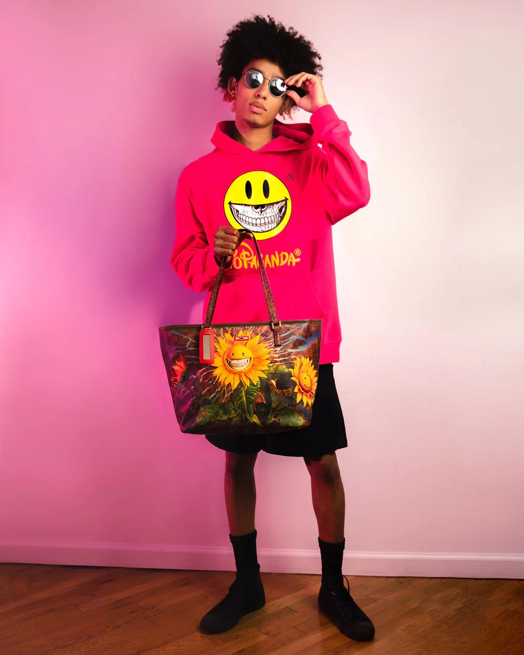 SUNFLOWER GRIN RON ENGLISH COLLAB TOTE | Sprayground Classic