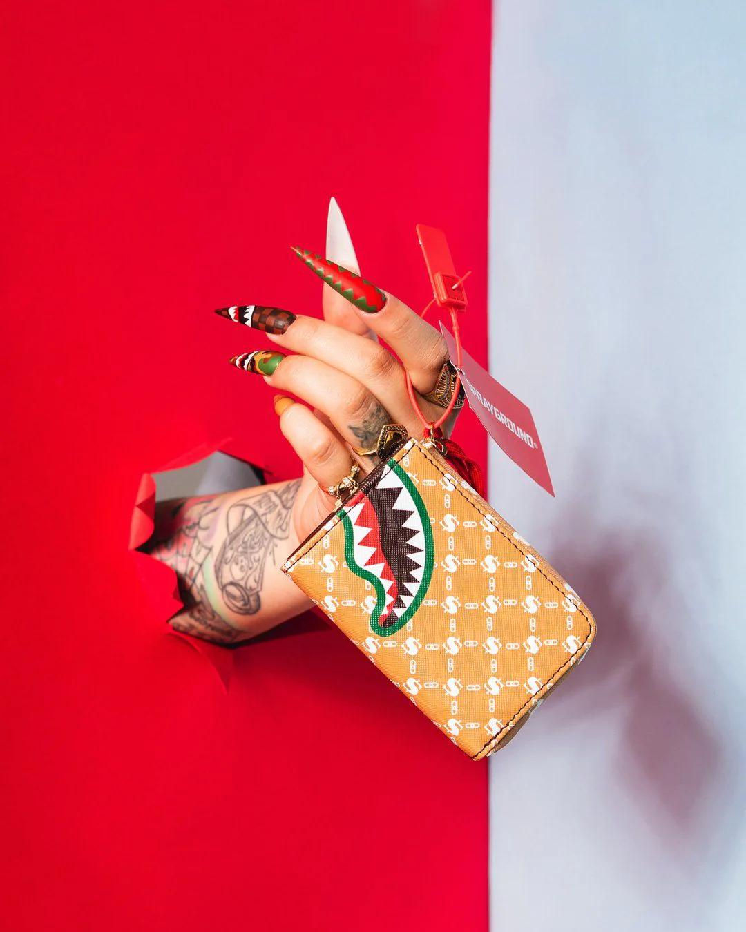 PARIS VS FLORENCE WALLET | Sprayground New