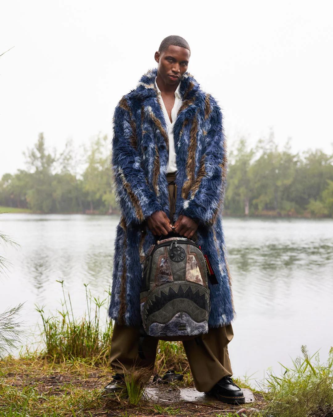 FOUNDATION DAYS FUR COAT SHARK BACKPACK | Sprayground Classic