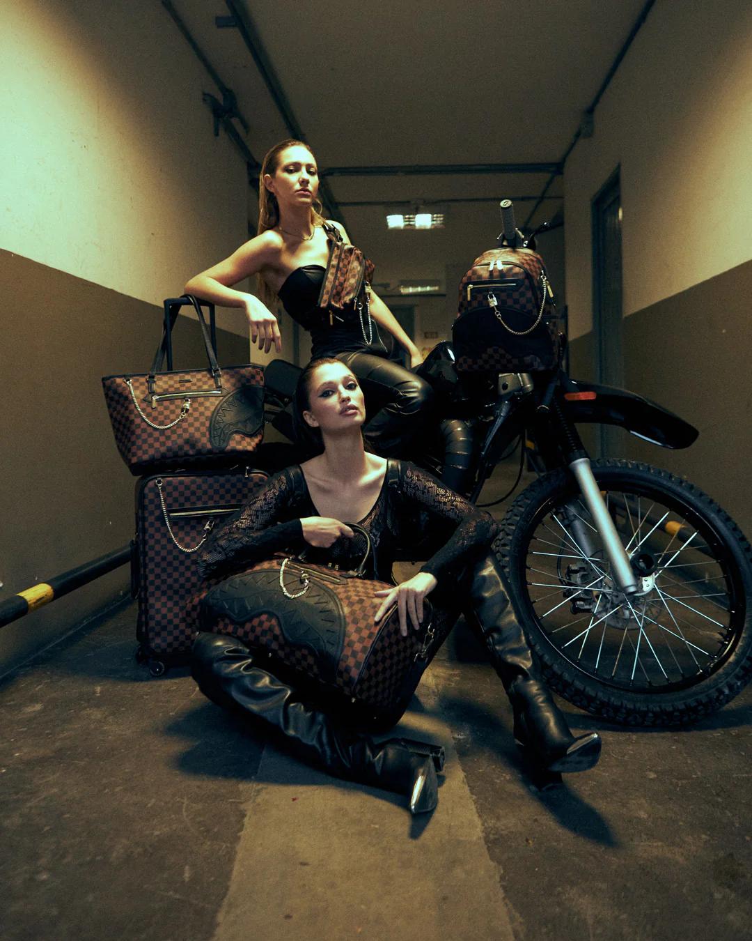 HENNY LOCK SHARKS IN PARIS CARGO CROSSBODY | Sprayground Latest