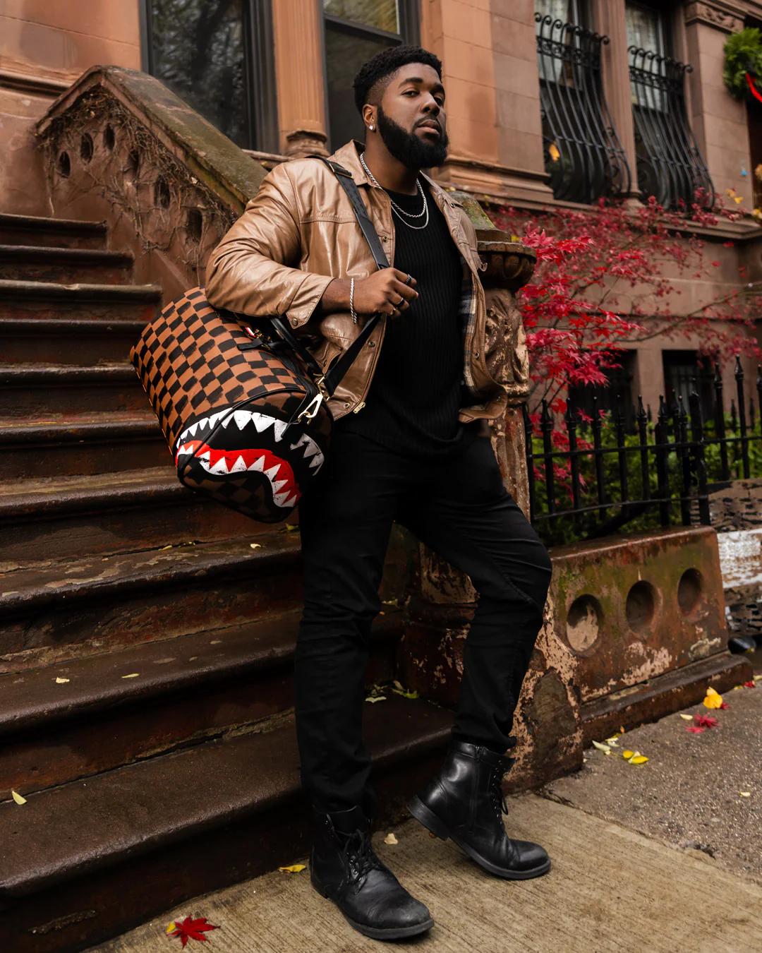 SHARKS IN PARIS VANQUISH DUFFLE | Sprayground Exclusive