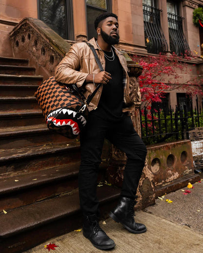 SHARKS IN PARIS VANQUISH DUFFLE | Sprayground Exclusive