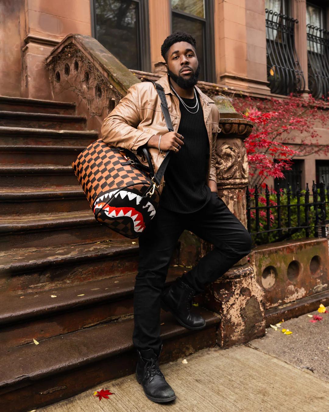 SHARKS IN PARIS VANQUISH DUFFLE | Sprayground Exclusive