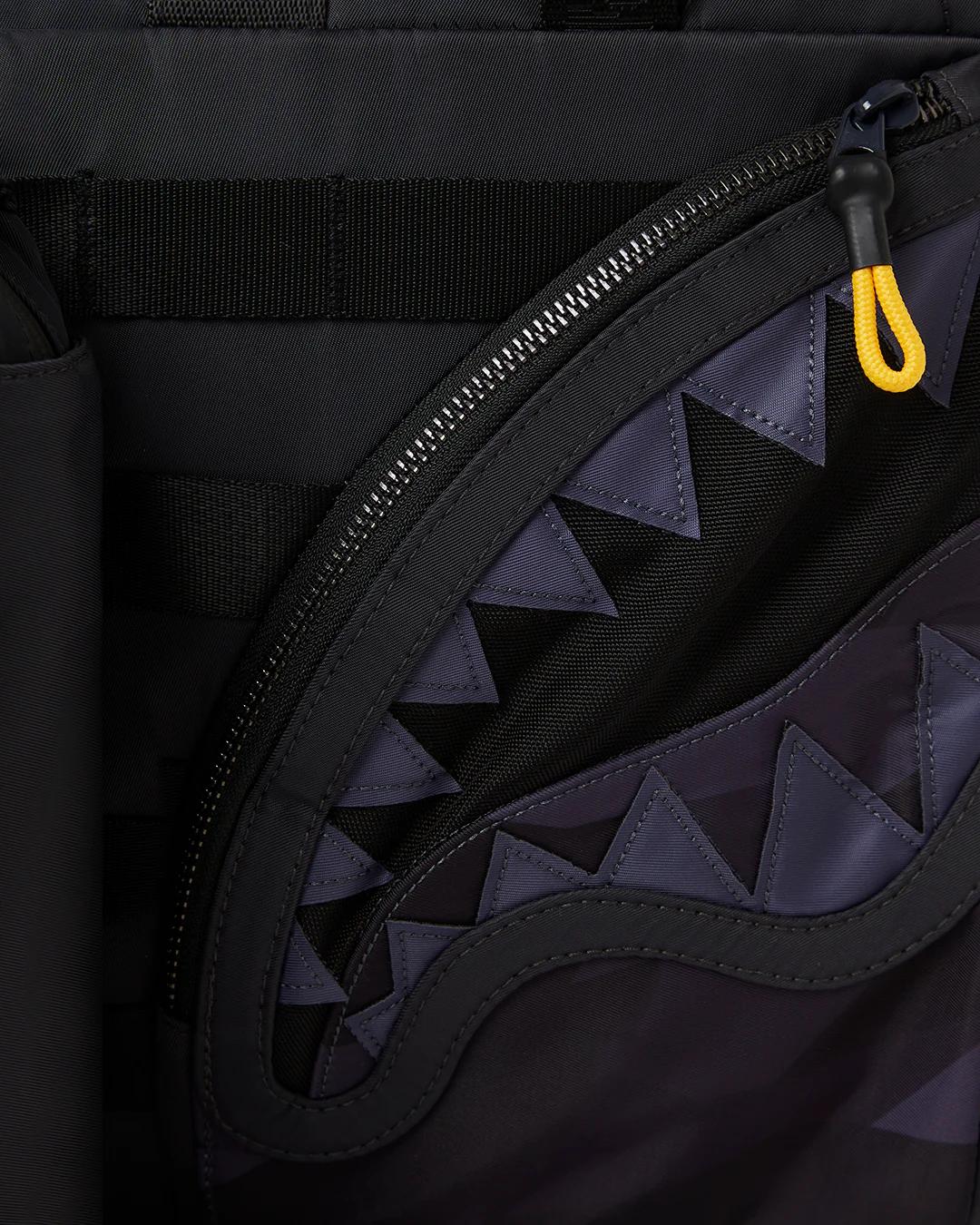 SPECIAL OPS AB CARGO DUFFLE WHEELY | Sprayground Value