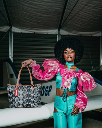 ILLUCHAINS TOTE | Sprayground Featured