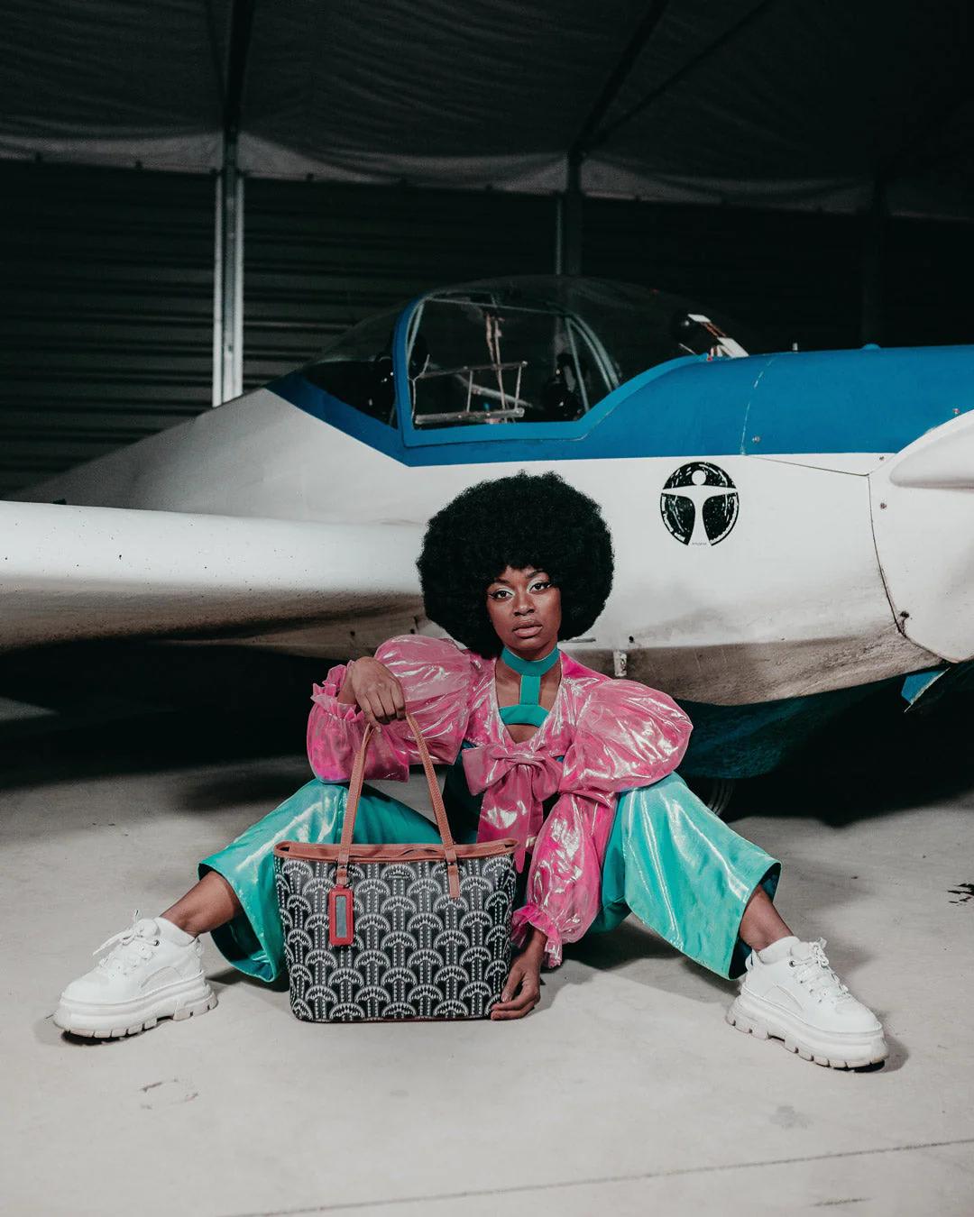 ILLUCHAINS TOTE | Sprayground Featured