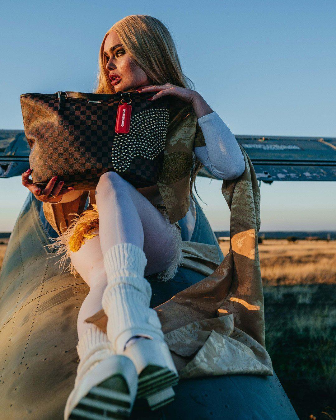 SHARKS IN PARIS POLARIS TOTE | Sprayground Signature