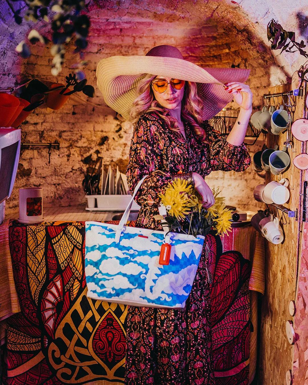 SKYBORNE TOTE | Sprayground Everyday