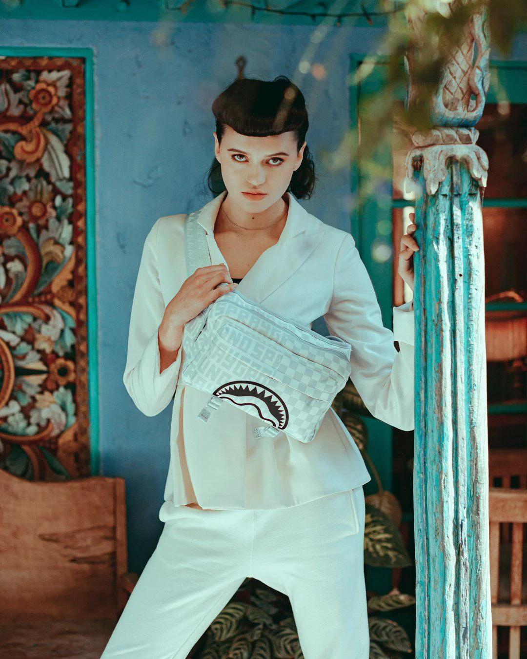 SPLIT THE CHECK (PEARL) CARGO CROSSBODY | Sprayground Quality