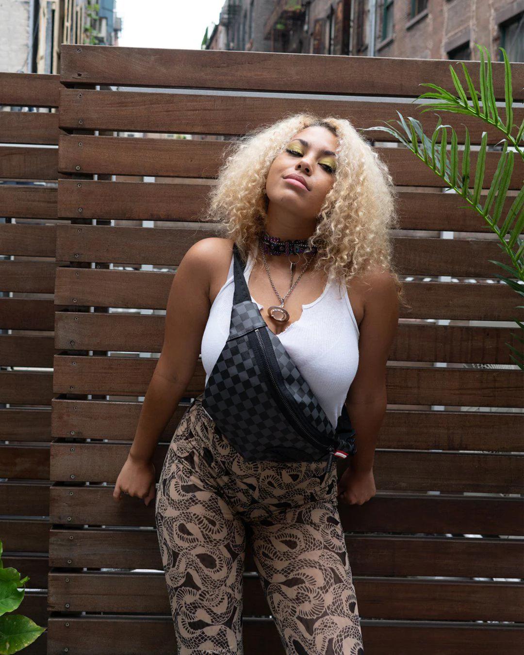 HENNY BLACK SAVVY CROSSBODY | Sprayground Best Seller