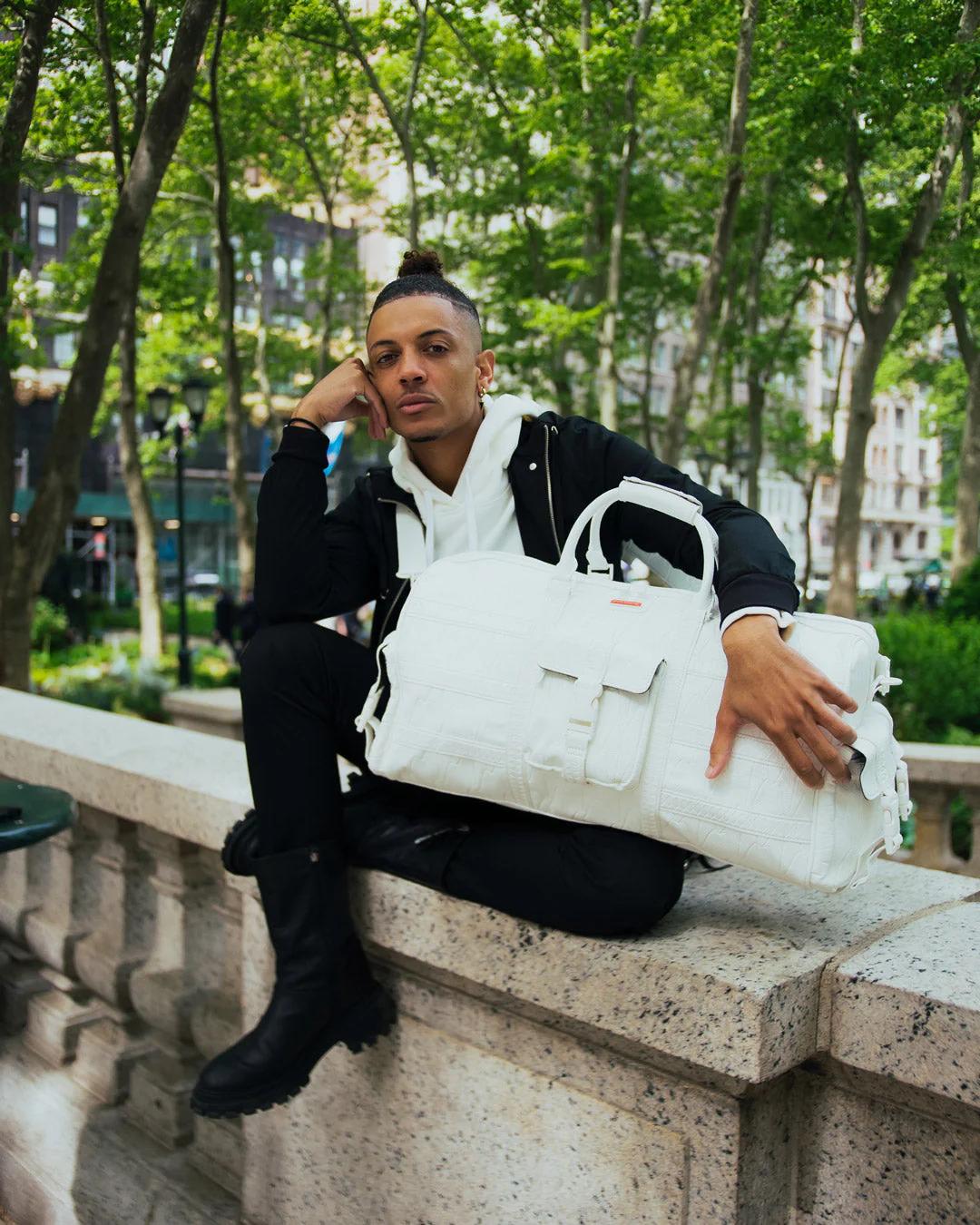 STRATOSPHERE CARGO DUFFLE | Sprayground Best Seller