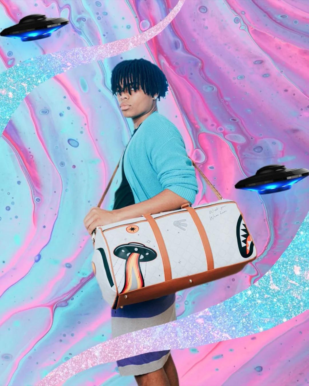 UFO EXTRA EXTRA TERRESTRIAL DUFFLE | Sprayground Signature
