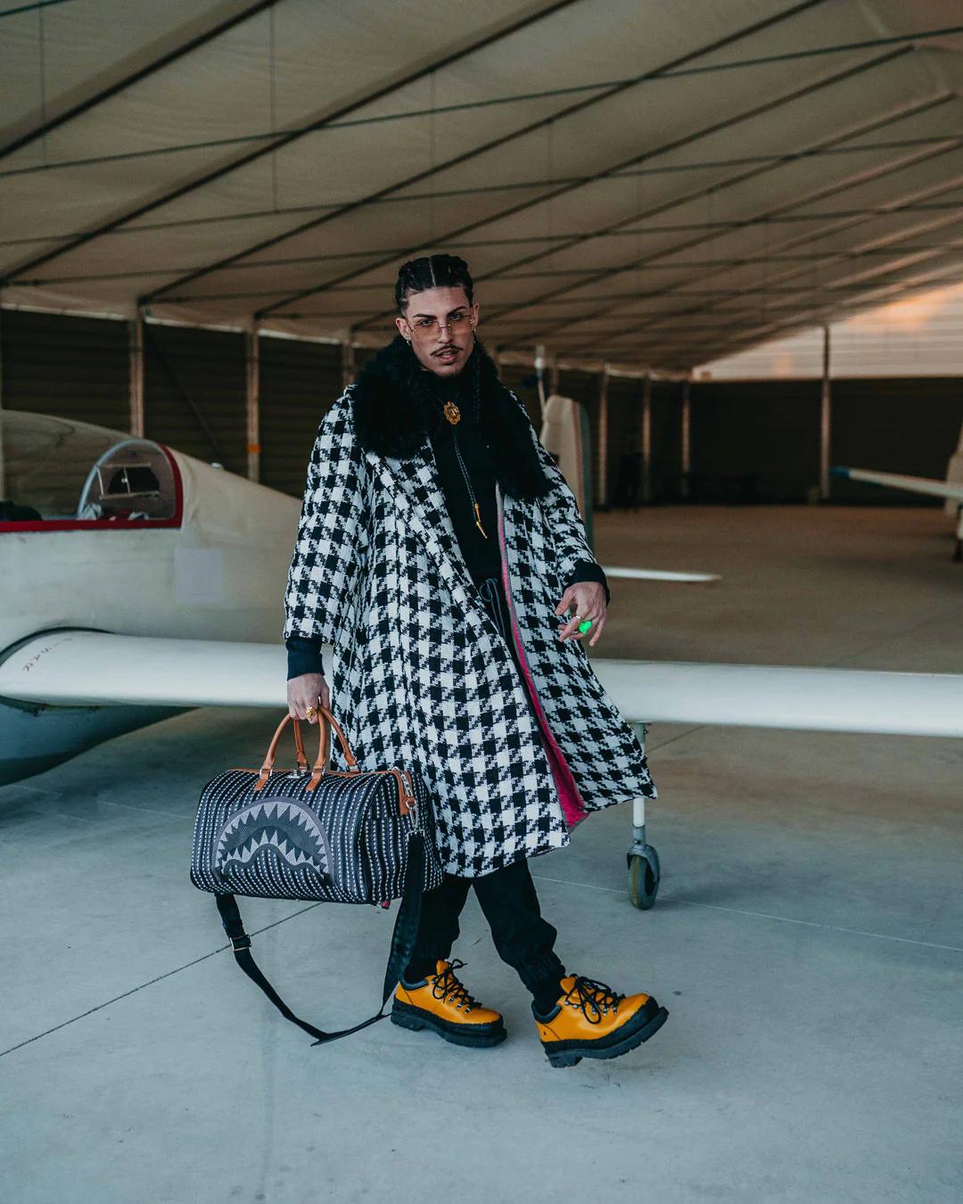 ILLUCHAINS DUFFLE | Sprayground Great Value