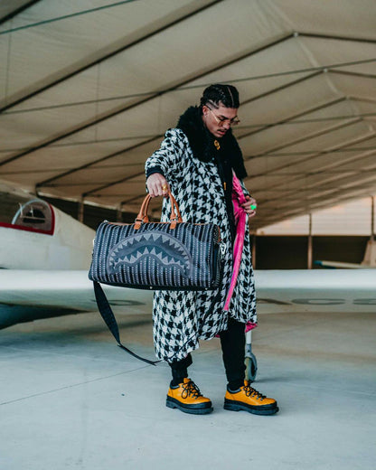 ILLUCHAINS DUFFLE | Sprayground Great Value
