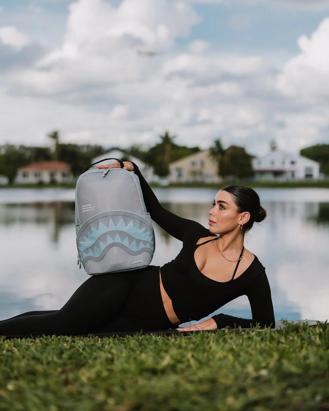 SHARK CENTRAL ICE MESH BACKPACK | Sprayground Popular