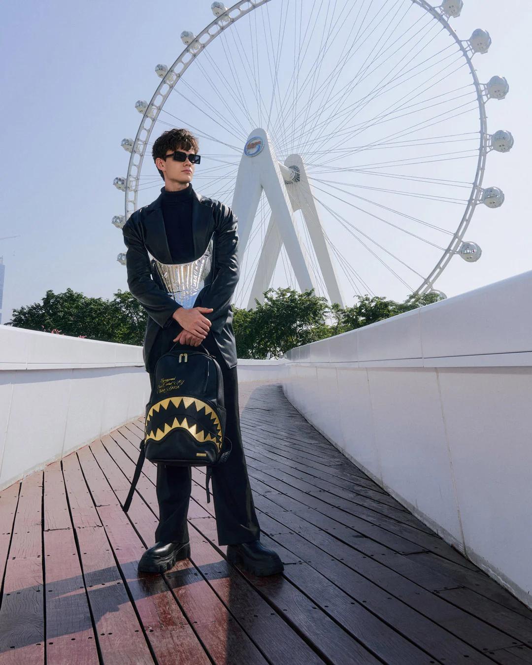 SHARK CENTRAL GILDED BITE BACKPACK | Sprayground Latest