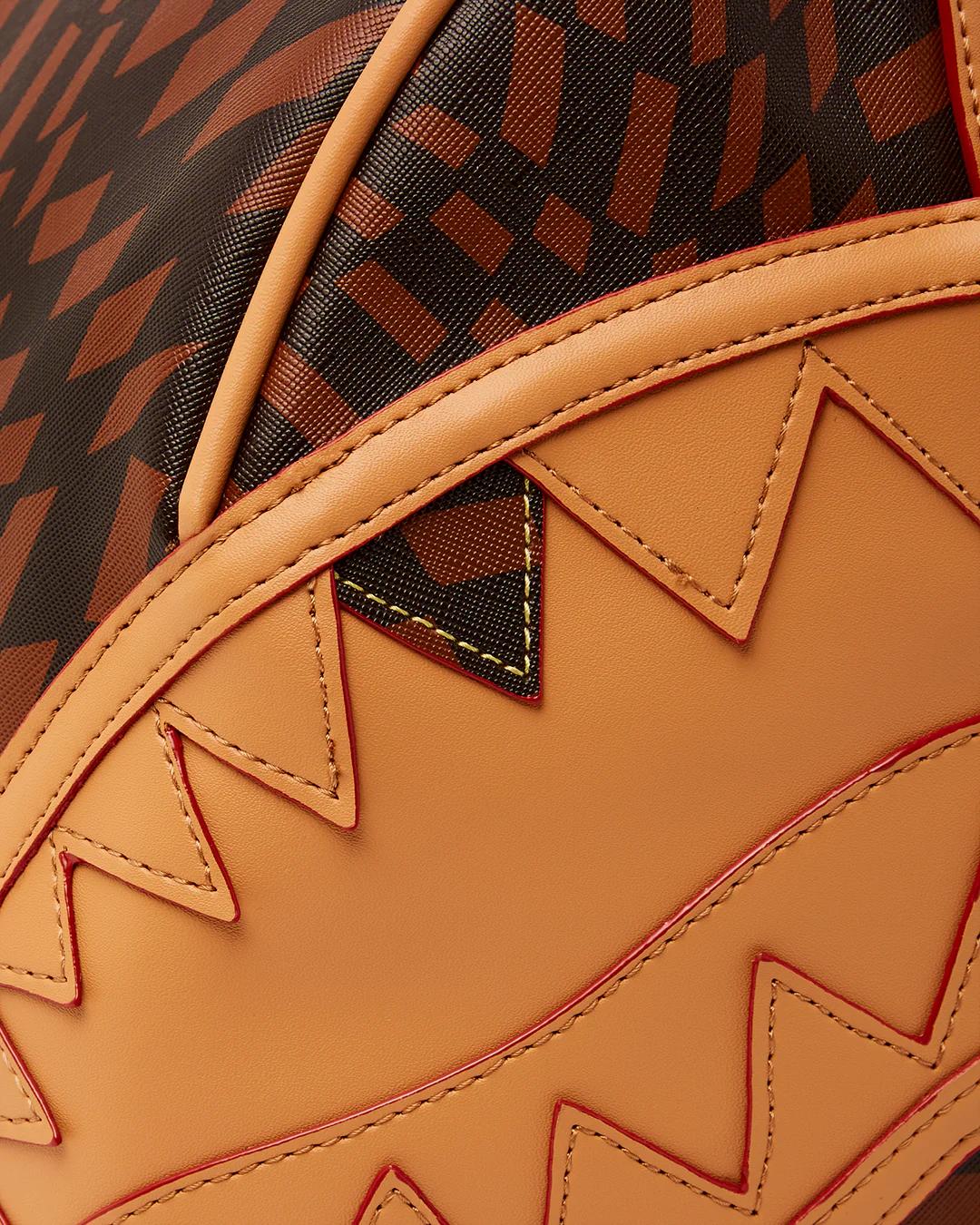TRIPPY HENNY DUFFLE | Sprayground Signature