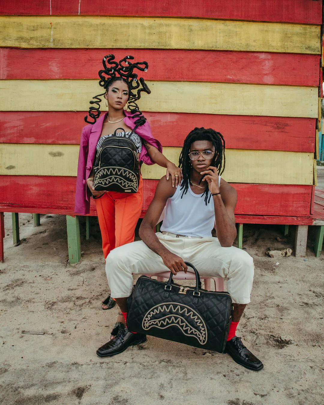 NOIR QUILT GOLD CHAIN SHARK DUFFLE | Sprayground Classic