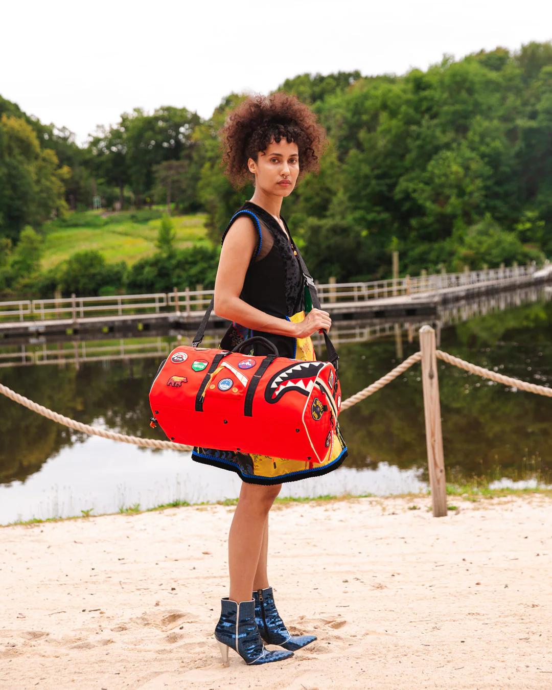THE GLOBAL EXPEDITION DUFFLE | Sprayground Essential