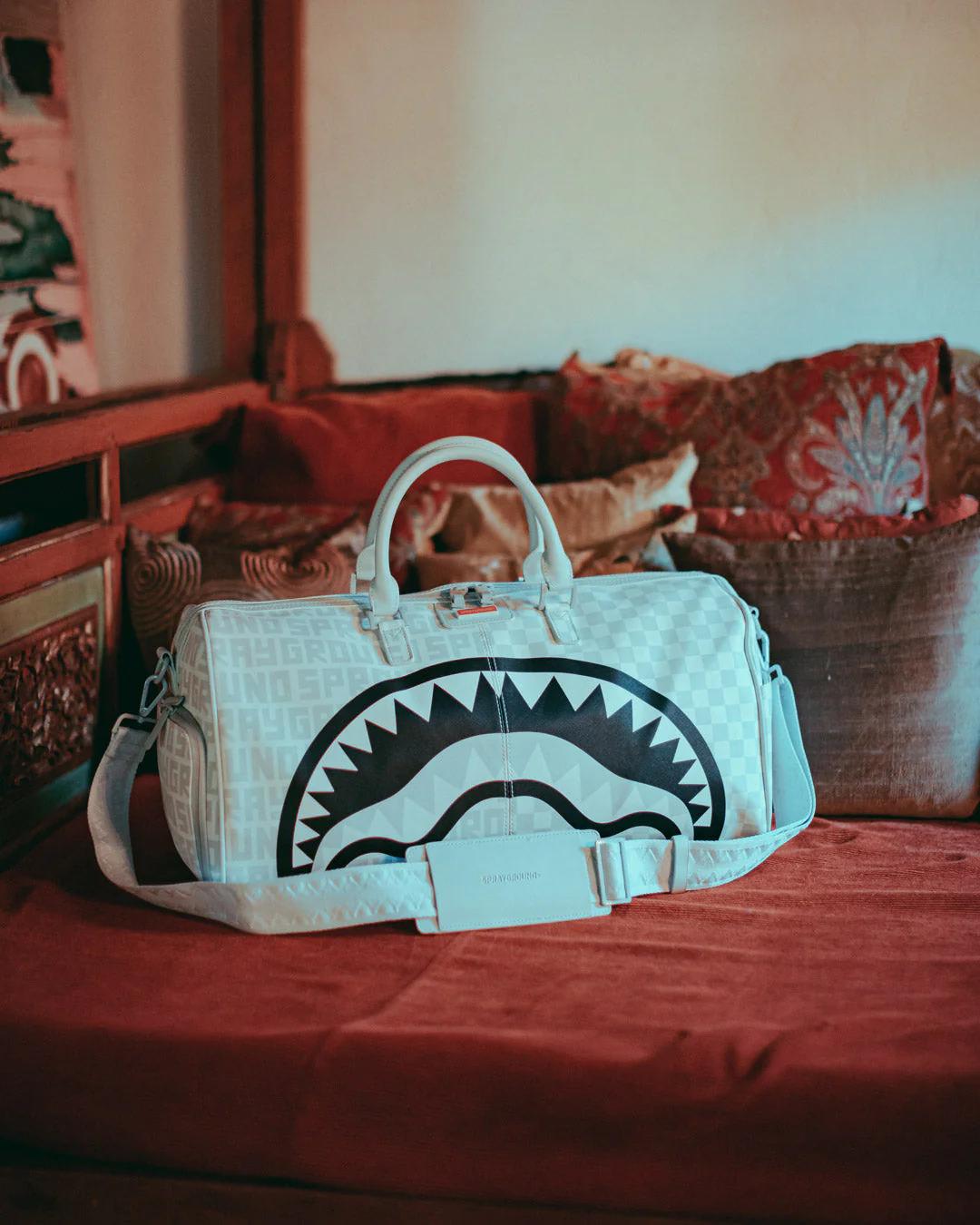 SPLIT THE CHECK (PEARL) DUFFLE | Sprayground Value
