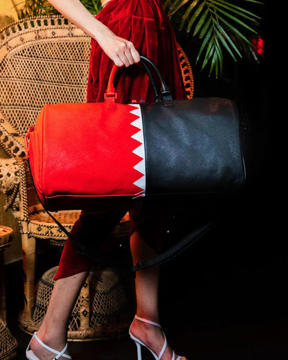 VERTICAL SHARK CUT & SEW DUFFLE | Sprayground Classic