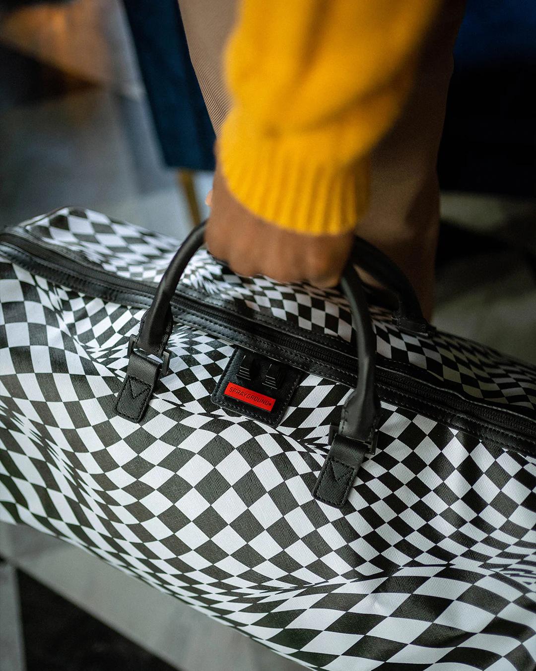 TRIPPY CHECK DUFFLE | Sprayground Premium
