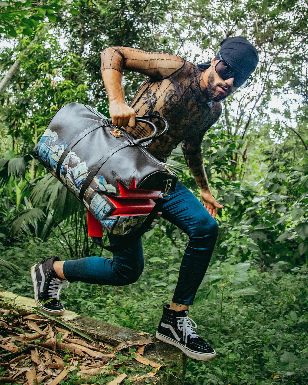 $HARKBITE LARGE DUFFLE | Sprayground Featured