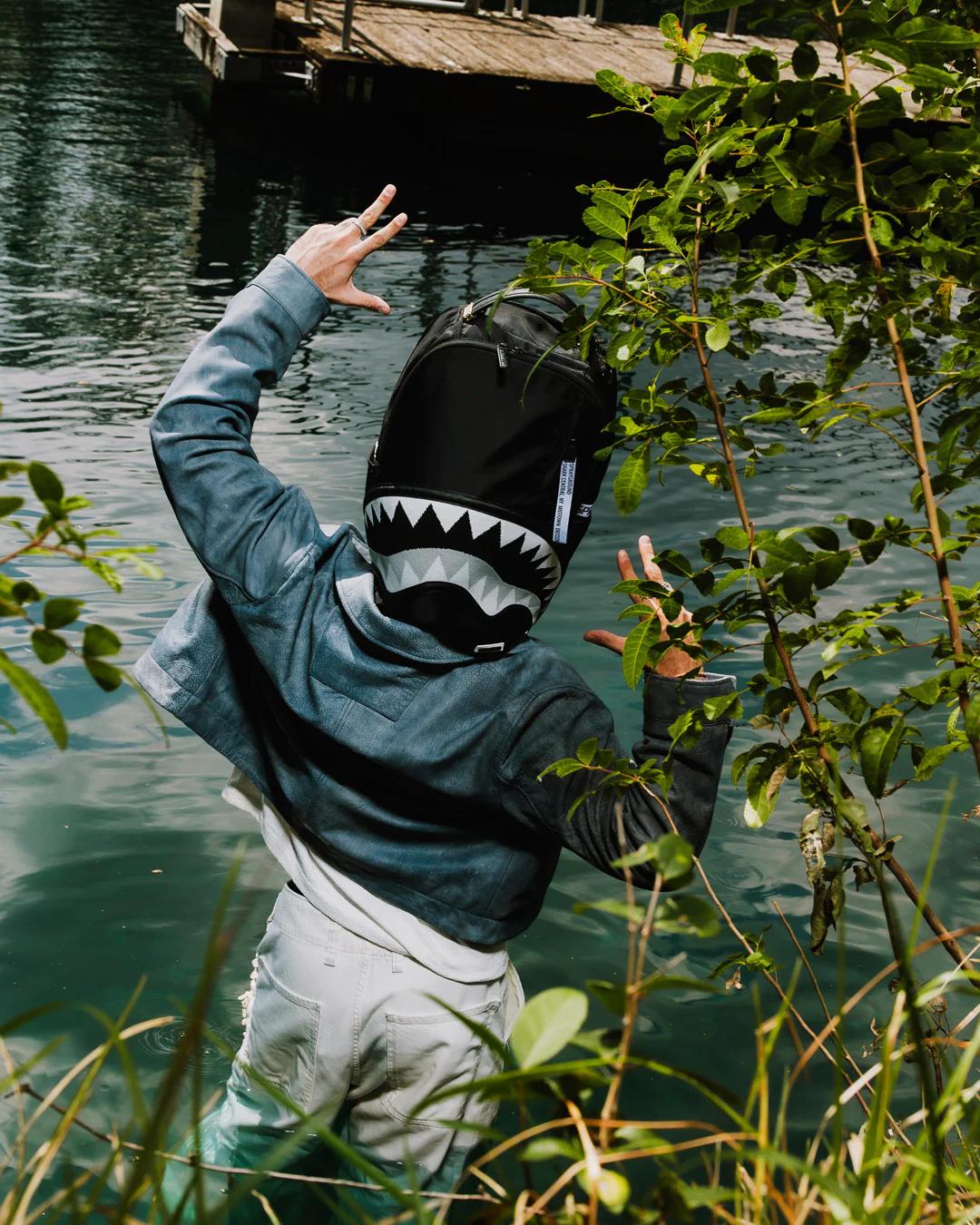 SHARK CENTRAL DANGER ZONE BACKPACK | Sprayground Essential