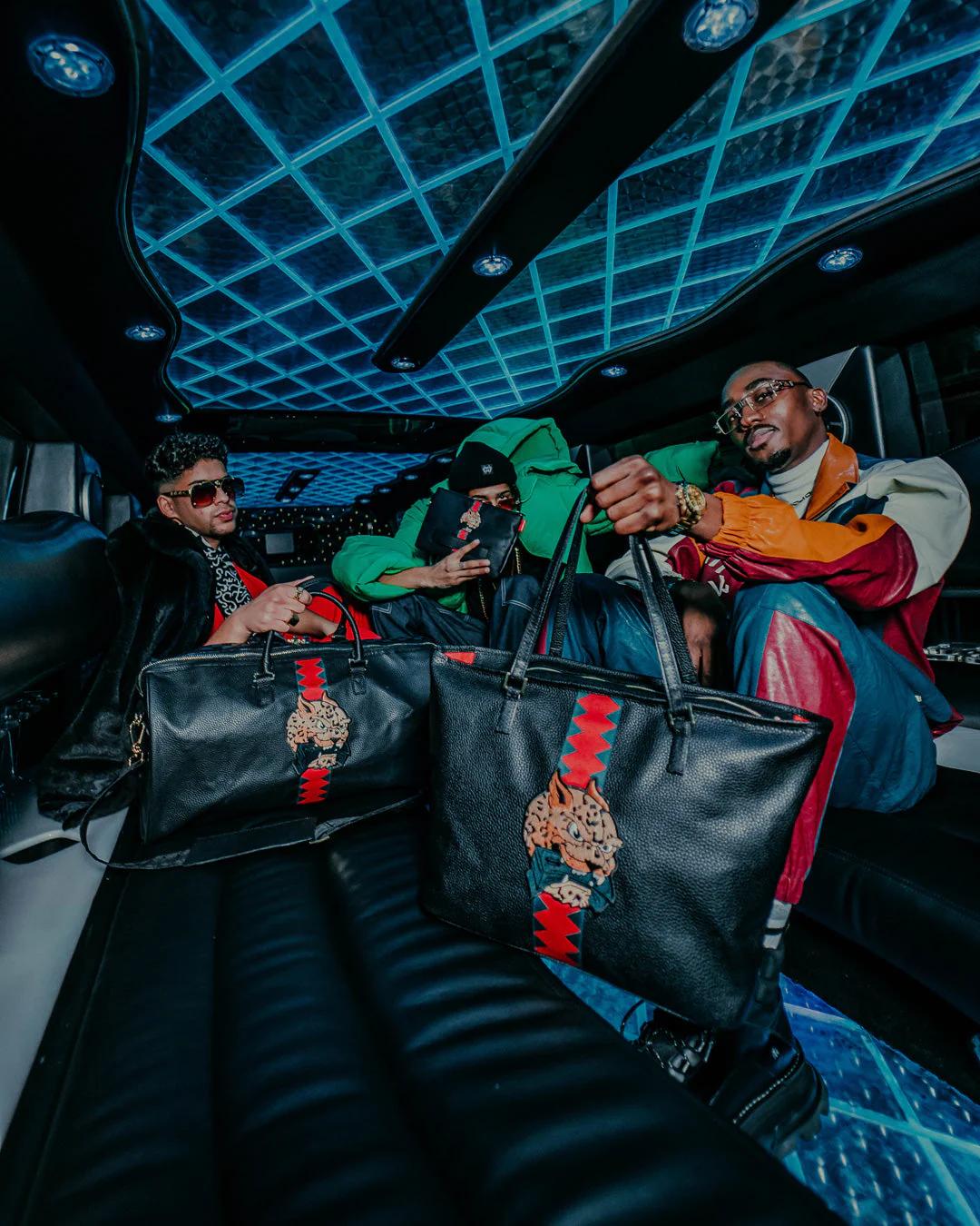 ITALIA DIVISO LARGE DUFFLE | Sprayground Value