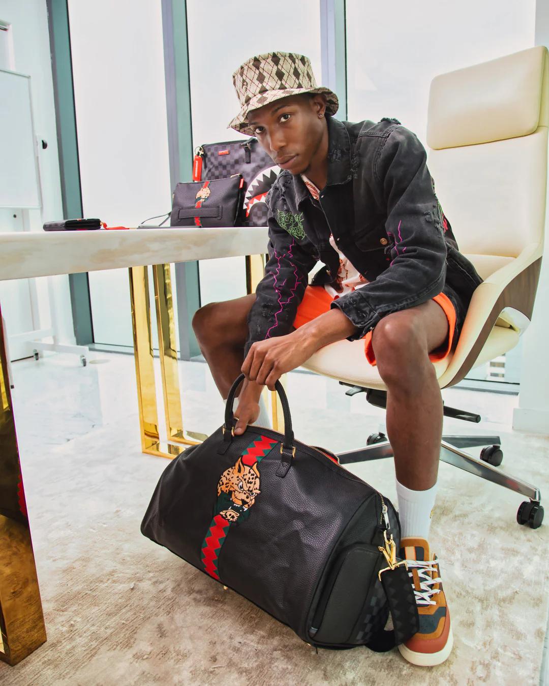 ITALIA DIVISO LARGE DUFFLE | Sprayground Value