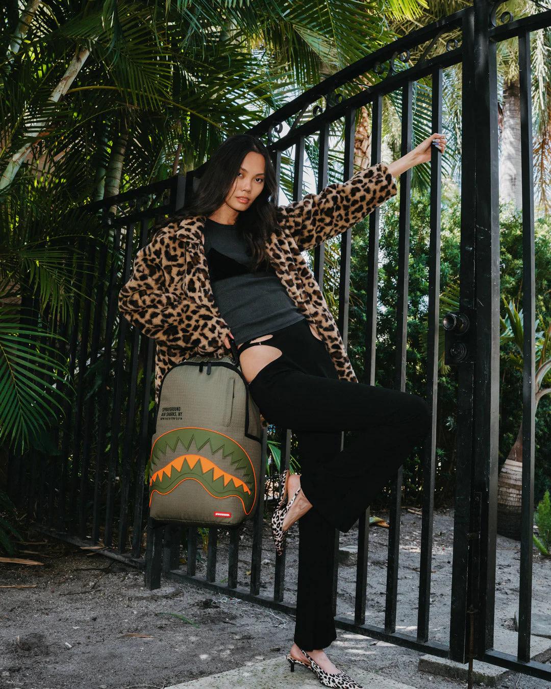 SHARK CENTRAL AIRBORNE BACKPACK | Sprayground Exclusive