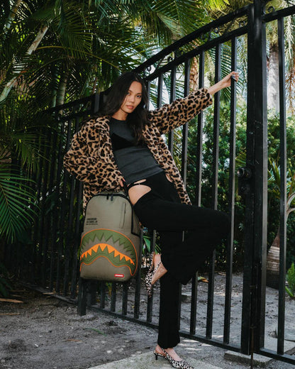 SHARK CENTRAL AIRBORNE BACKPACK | Sprayground Exclusive