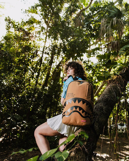 SHARK CENTRAL INTERIOR DLX BACKPACK | Sprayground Featured