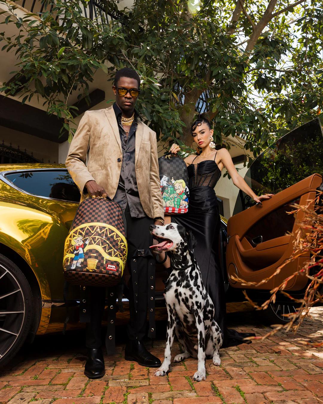 RICHIE RICH PAINT THE SHARK GOLD BACKPACK | Sprayground Best Seller