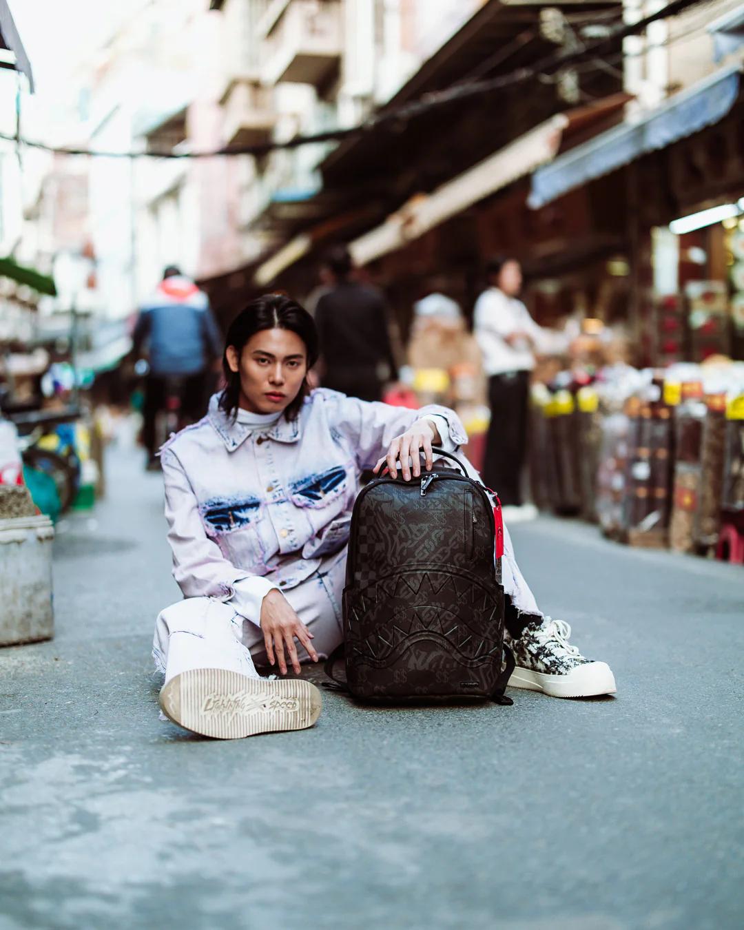 4AM DLX BACKPACK | Sprayground Trending