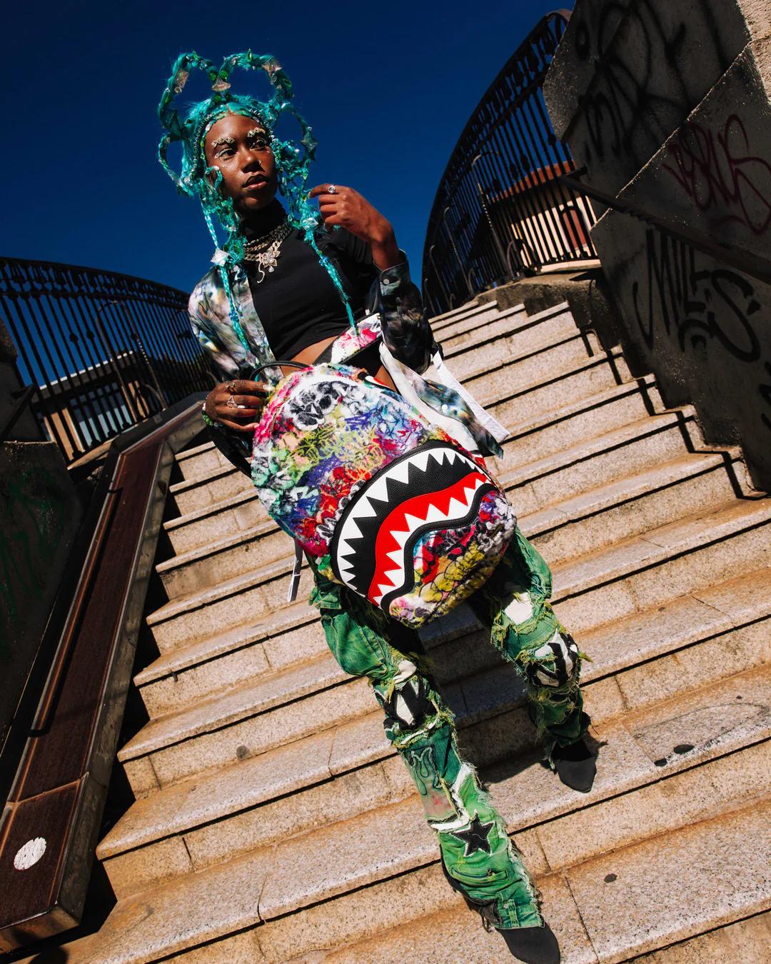 LE MONDE DES GRAFFITIS BACKPACK | Sprayground Featured
