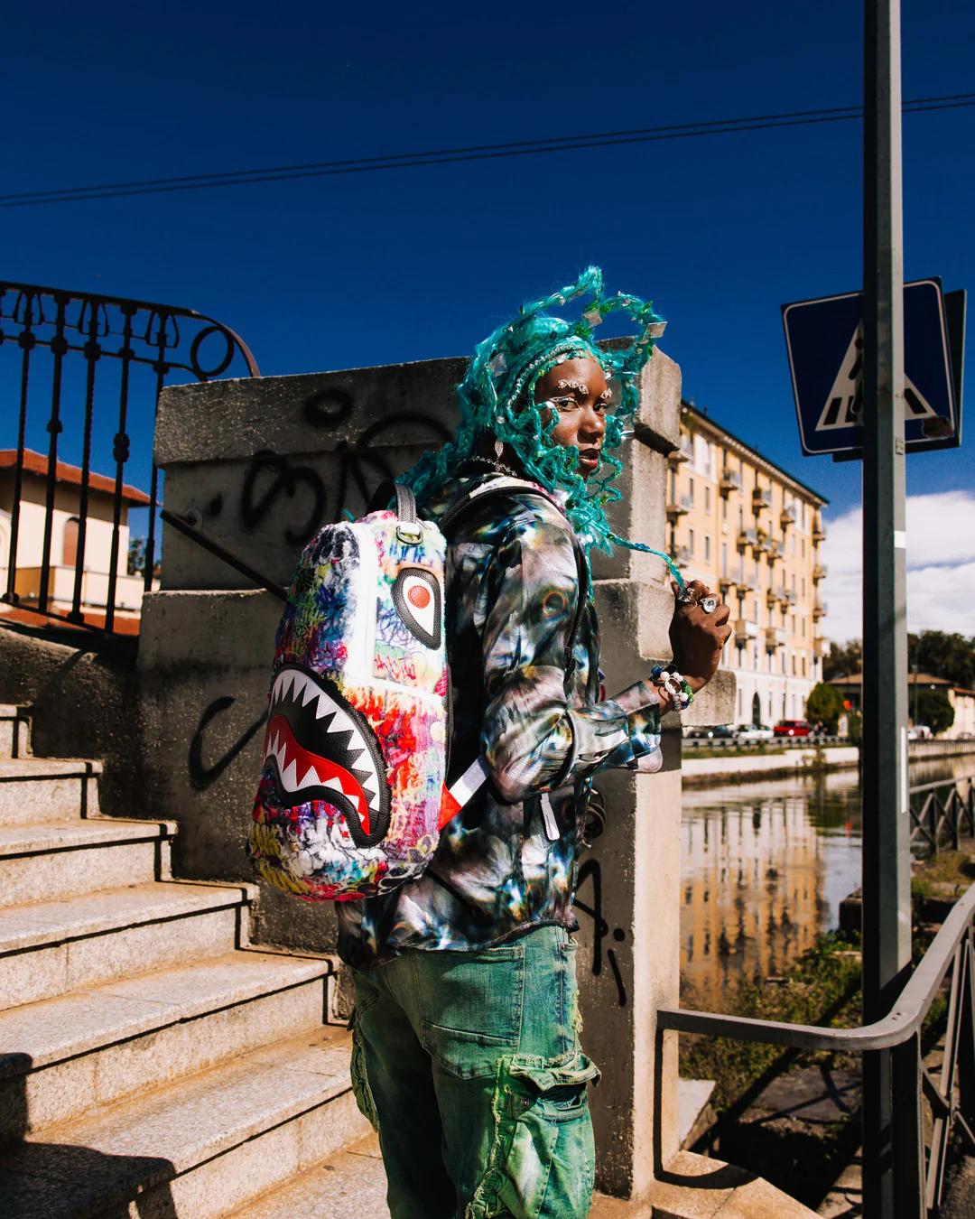 LE MONDE DES GRAFFITIS BACKPACK | Sprayground Featured