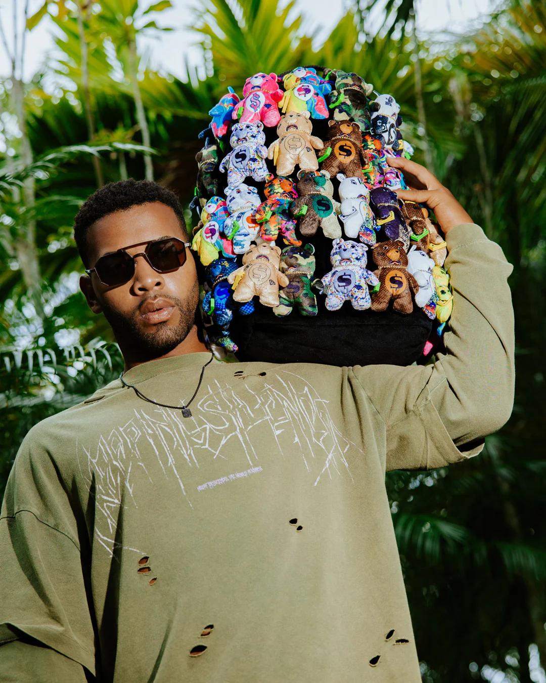 PACK OF BEARS REAL PLUSH BEARS RUNWAY PIECE BACKPACK - SUPER EXCLUSIVE | Sprayground Classic