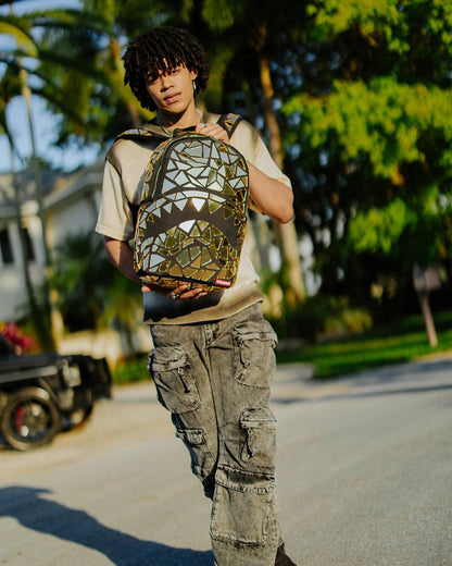 HAND MADE MIRROR SHARK BURST - SUPER EXCLUSIVE | Sprayground Essential