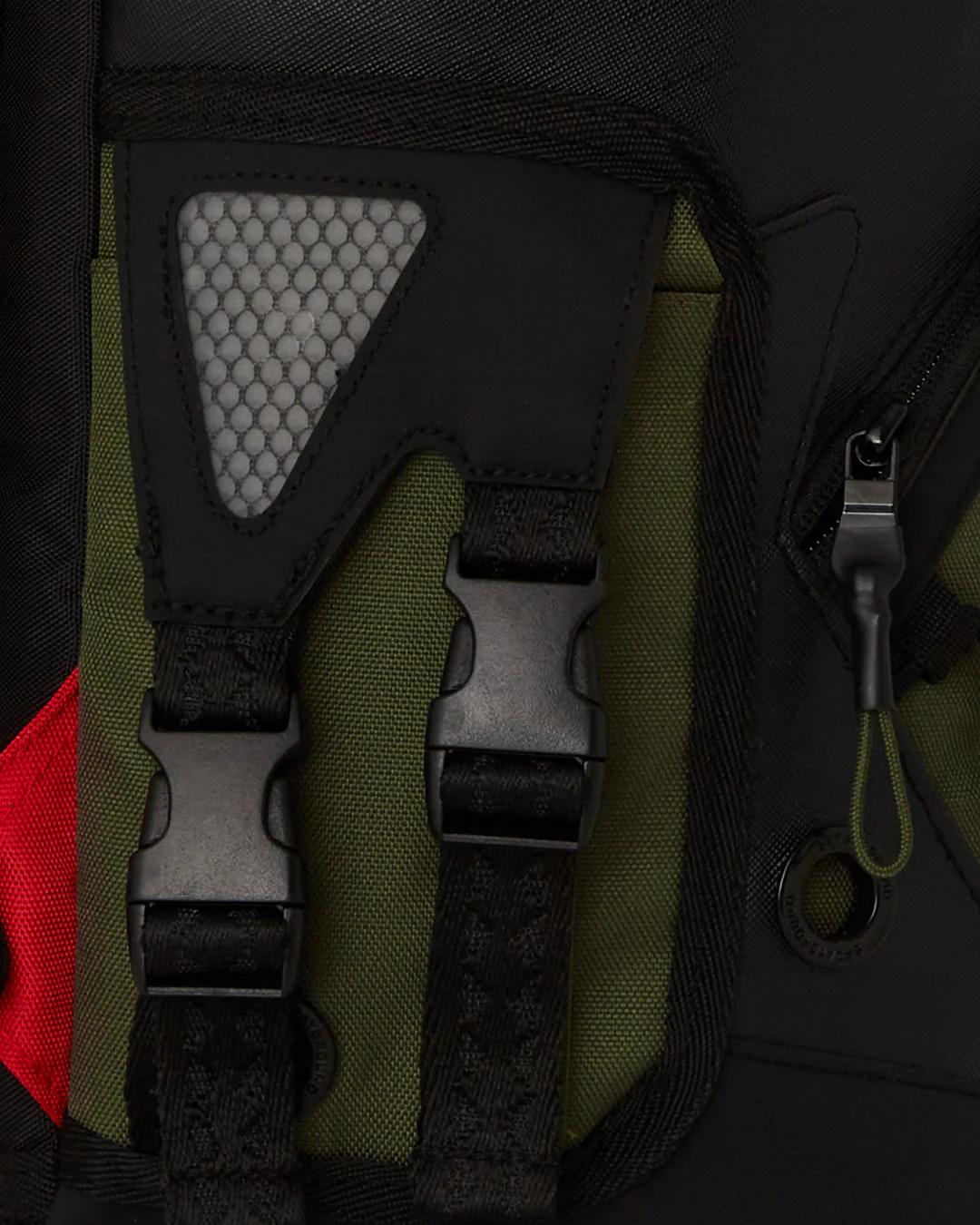 UNLEASH THE SHARK BACKPACK | Sprayground Essential