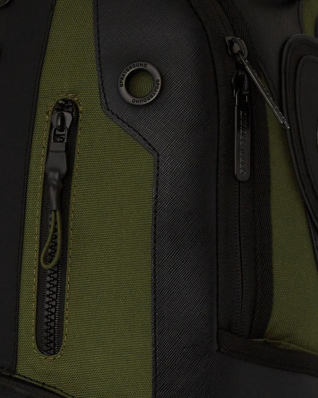 UNLEASH THE SHARK BACKPACK | Sprayground Essential